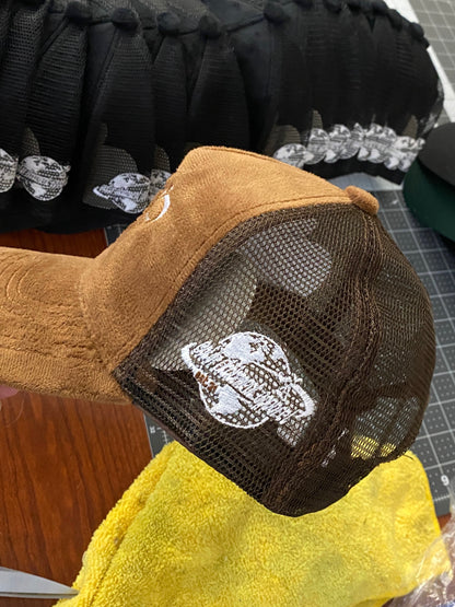 CHOCOLATE STATEMENT TRUCKER
