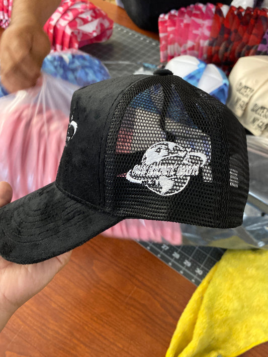 SPIDER BLACK STATEMENT TRUCKER
